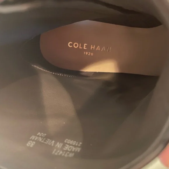 Cole Haan, Gemma Ankle Boots, Sz 8, Dark Brown Croc-Embossed. Worn one time. - Picture 9 of 9